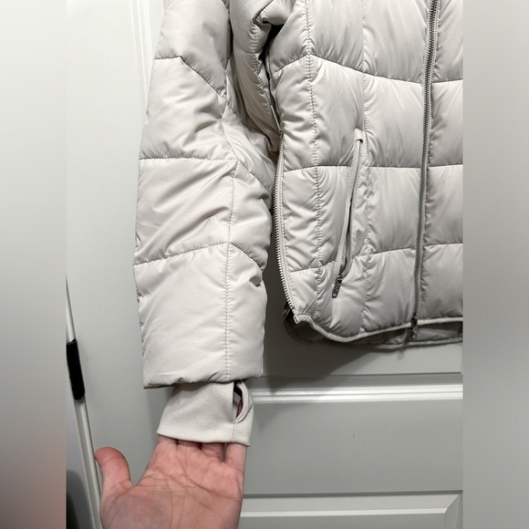 Abercrombie YPB On the Go Puffer Xsmall - Picture 3 of 7